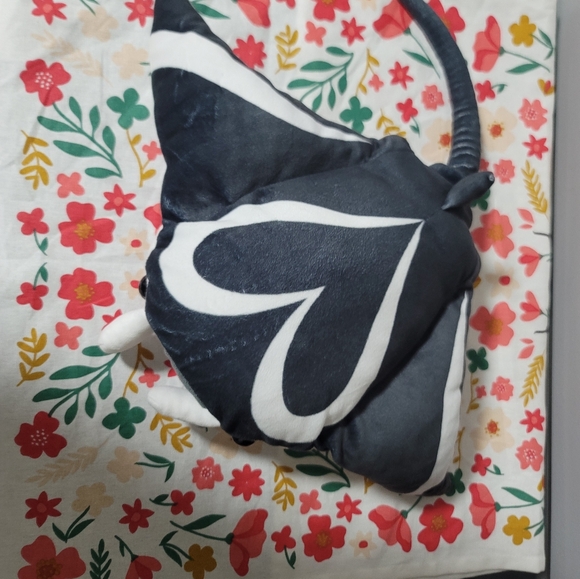Heart manta plush - Picture 2 of 2